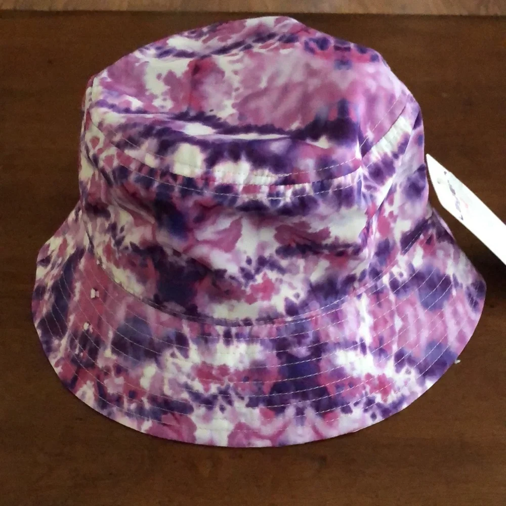 Girl’s Youth size Layer 8 UPF purple tie dye sun protection bucket hat